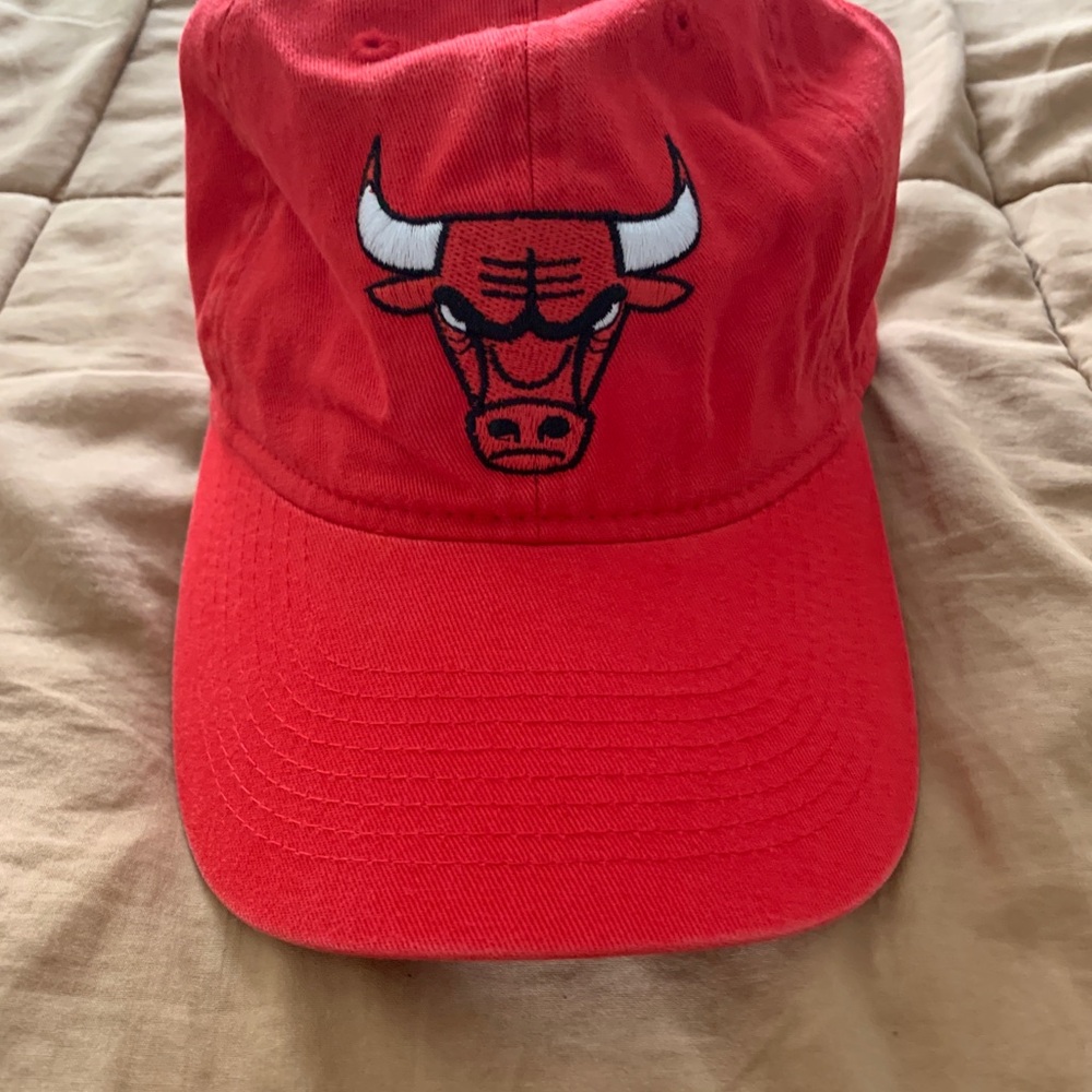 adidas Red Chicago Bulls Logo Cap